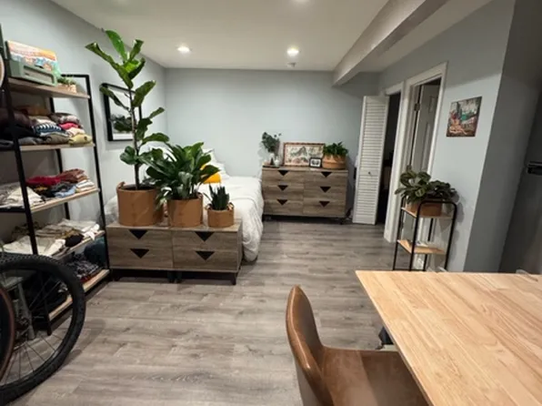 (undisclosed Address), Thousand Oaks, CA 91360