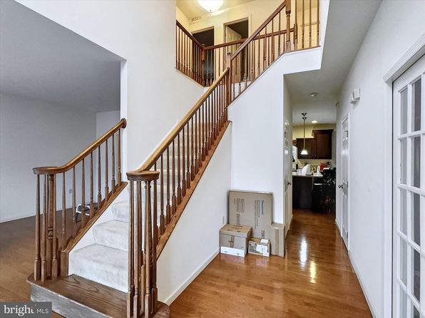 3704 Skipton Cir, York, PA 17402