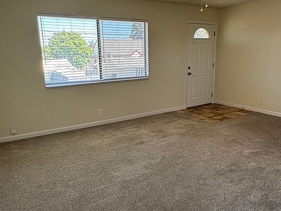 2nd image of 416 Grove Way