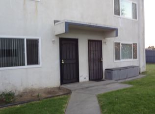 316 S Steckel Dr APT C, Santa Paula, CA 93060