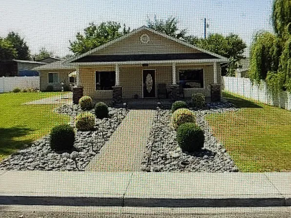 1216 8th St, Clarkston, WA 99403