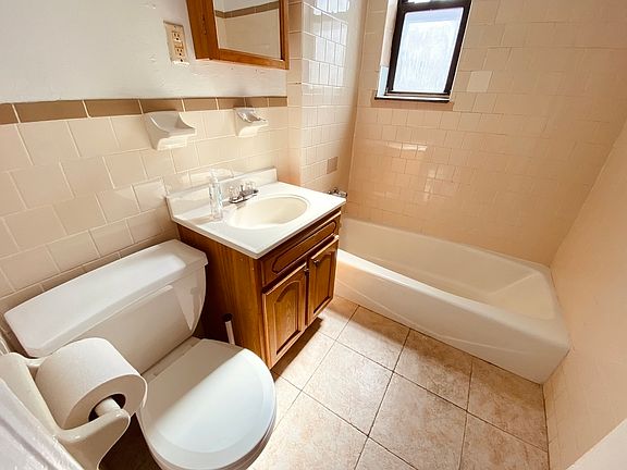 5th image of 28-35 41st St #D44