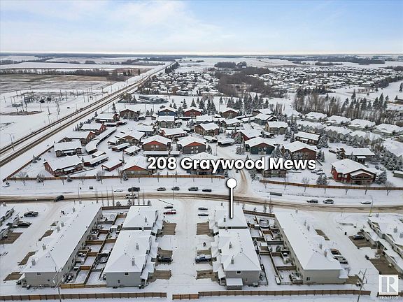 2nd image of 208 Graywood Mews