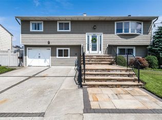 519 Nassau Ave, Freeport, NY 11520