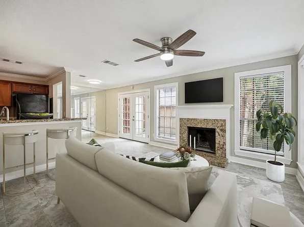 2211 S Kirkwood Rd APT 9, Houston, TX 77077