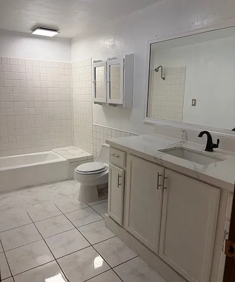 9286 Klinedale Ave — Photo 5