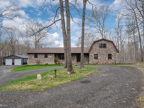 3rd image of 13220 Sillamon Rd
