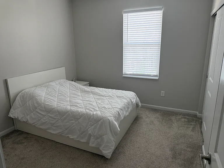 425 Lazelle Rd #303 — Photo 7
