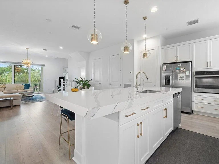 12859 Alton Rd — Photo 4
