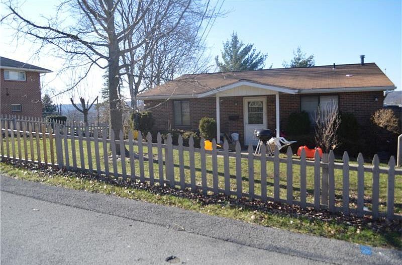 2nd image of 2599 Brodhead Rd