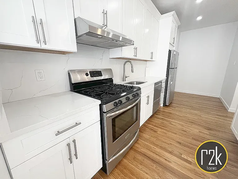23-31 Crescent St #GROUND — Photo 6