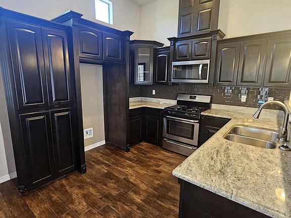 5th image of 3089 Coyote Park Dr