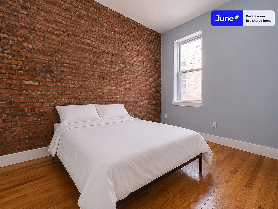 886 Jefferson Ave #B