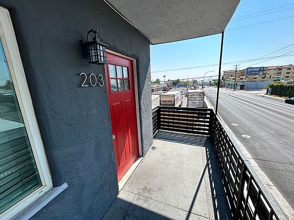 3rd image of 1109 Stewart Ave APT 203