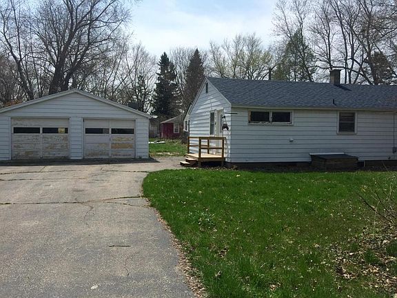 2nd image of 317 Wells Ave