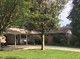 8517 Lancashire Dr, Springfield, VA 22151