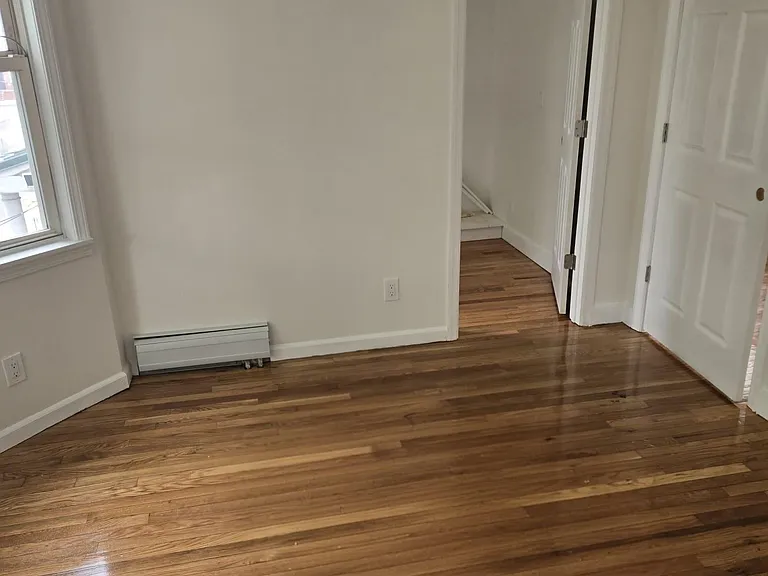 19 Oak St #2 — Photo 9