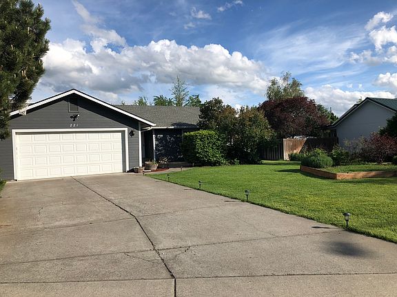 2nd image of 221 Garden Dr
