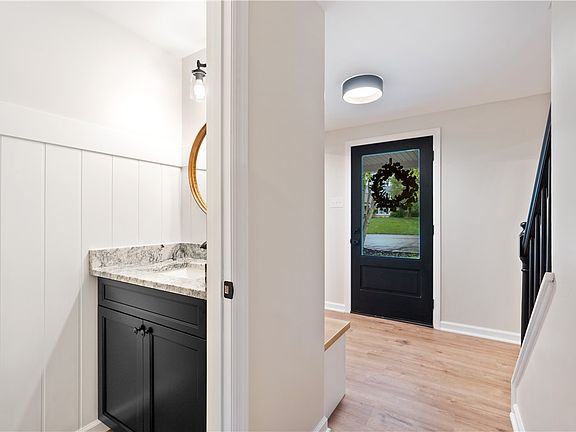 3rd image of 9893 Conestoga Ct