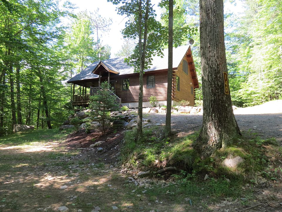 1st image of 140 Oak Hollow Rd