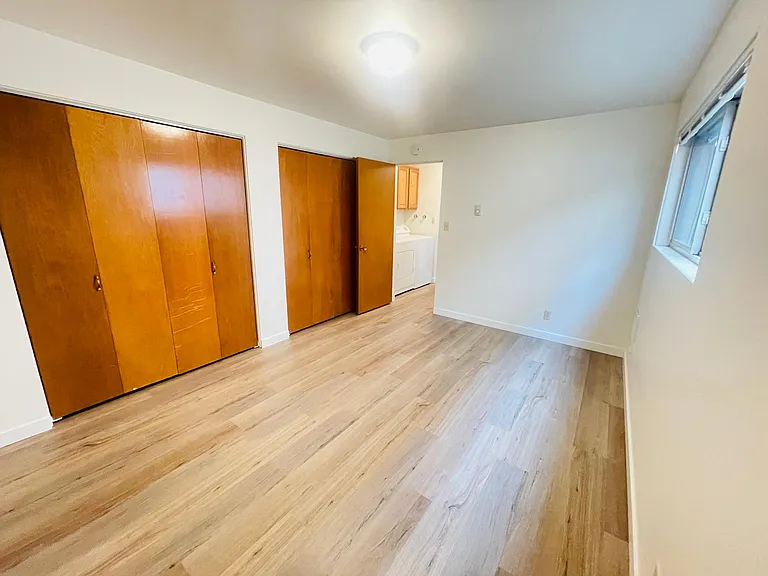 405 Walnut St #1 — Photo 10
