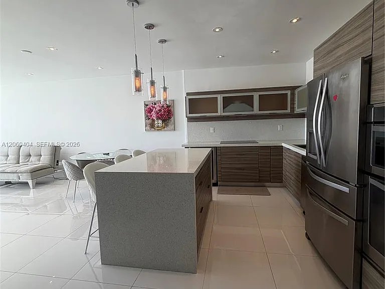 19390 Collins Ave #6 — Photo 4