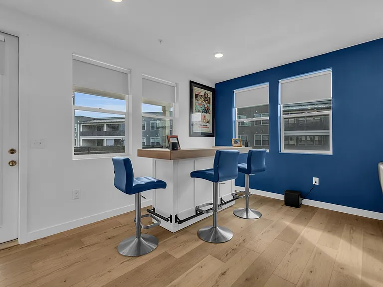 761 W Blue Magic Ln #201 — Photo 6