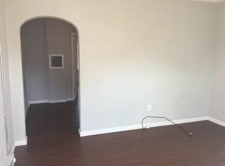 300 McKinley St APT 2, East Peoria, IL 61611