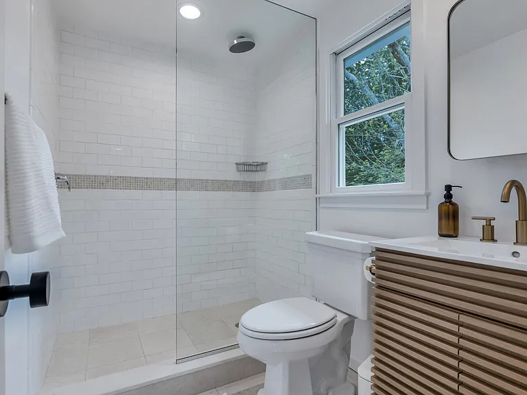 10 Barsdis Ln — Photo 20