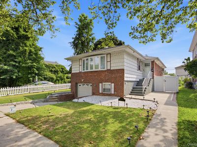 2811 Clearview Expressway, Bayside, NY, 11360