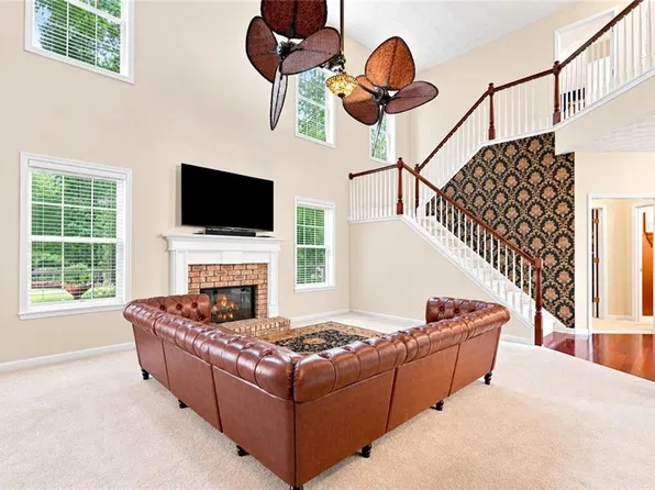 165 Babbling Brook Dr, McDonough, GA 30252