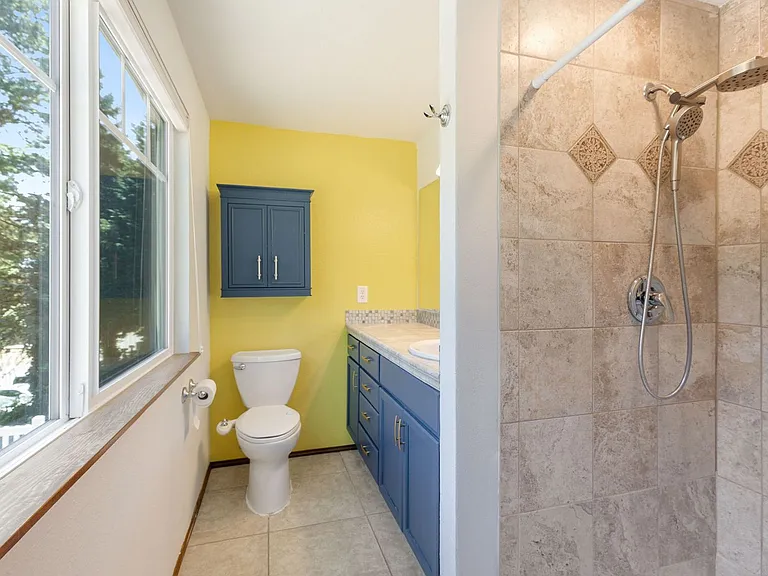 8620 Shadow Wood Dr — Photo 14
