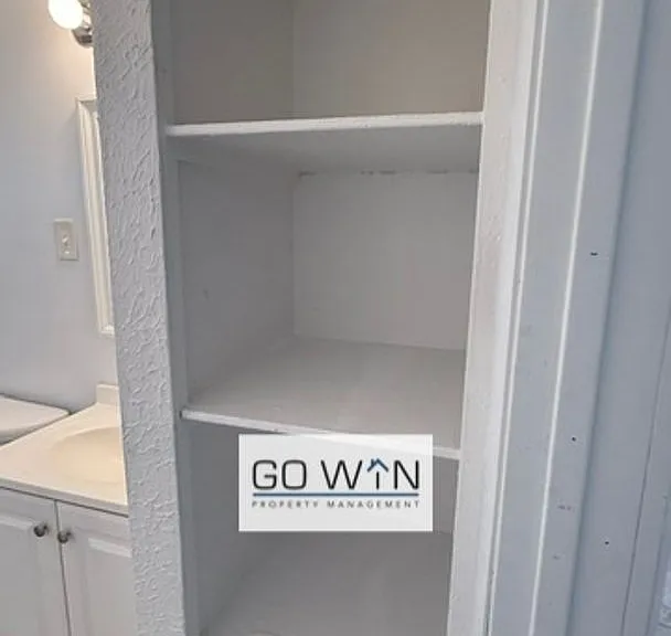 2617 E Portland St — Photo 11