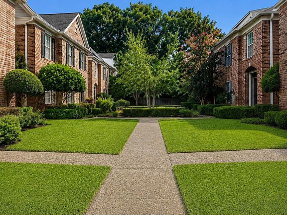 4th image of 1020 Murray Hill Ln