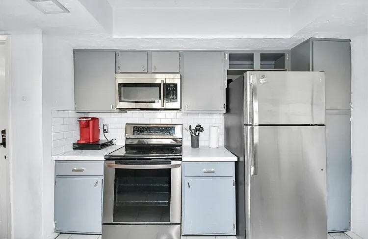 Building Photo - 2816 S Bartell Dr #22