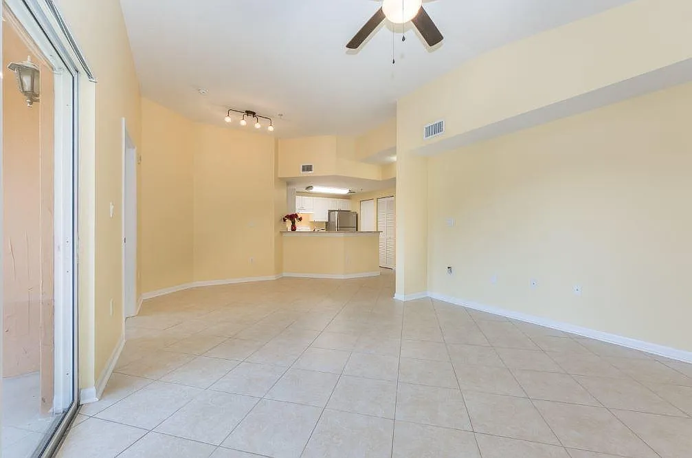 5080 Fairways Cir — Photo 3