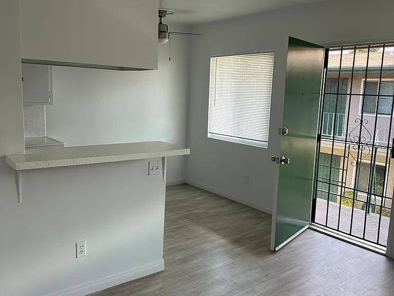 9154 Stewart and Gray Rd — Photo 3