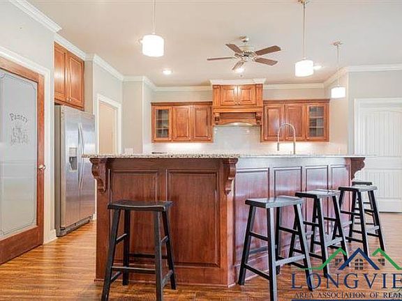 4th image of 4519 Windsor Park Ln