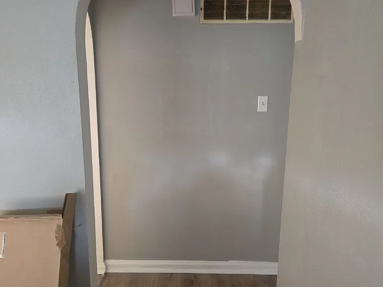 7839 Underhill Dr — Photo 3