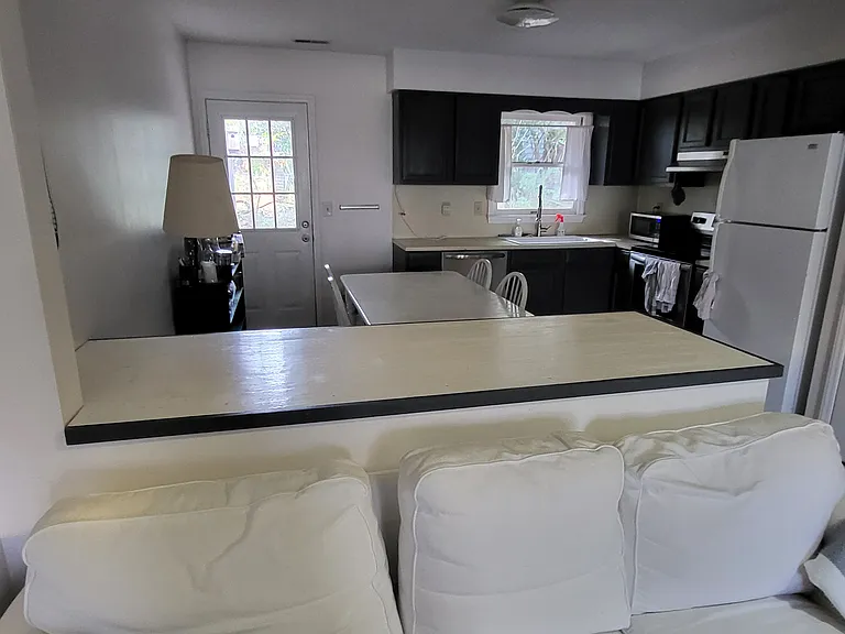 108 Pleasant Dr #B — Photo 6