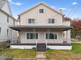 527 Saint Francis Cabrini Ave, Scranton, PA