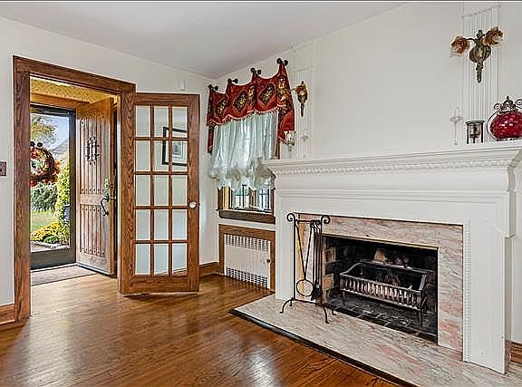 3rd image of 59 Strathmore Ln