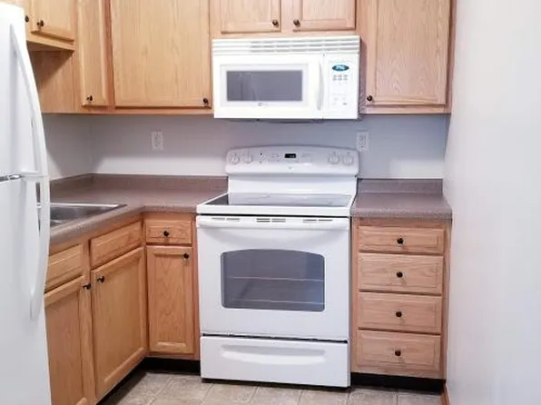 1803 21st Avenue Pl, Coralville, IA