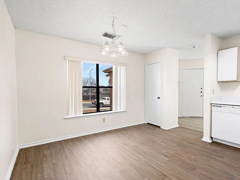 9711 Arcade Rdg — Photo 13