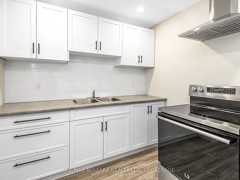 264 West St #1 — Photo 2