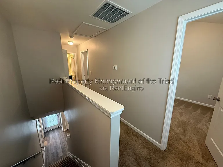 1207 Willard St — Photo 7