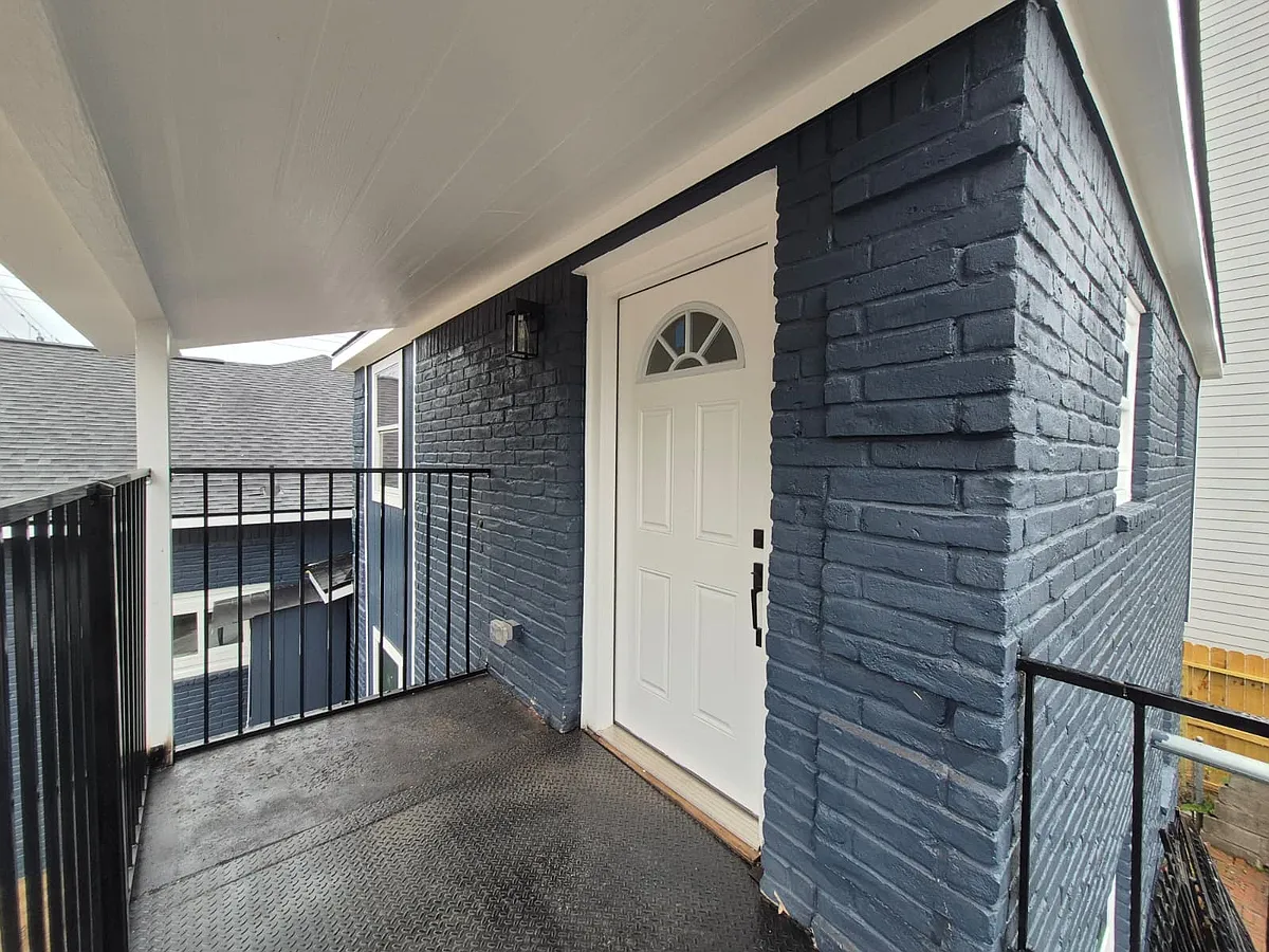 Building Photo - 1519 McKee St #3