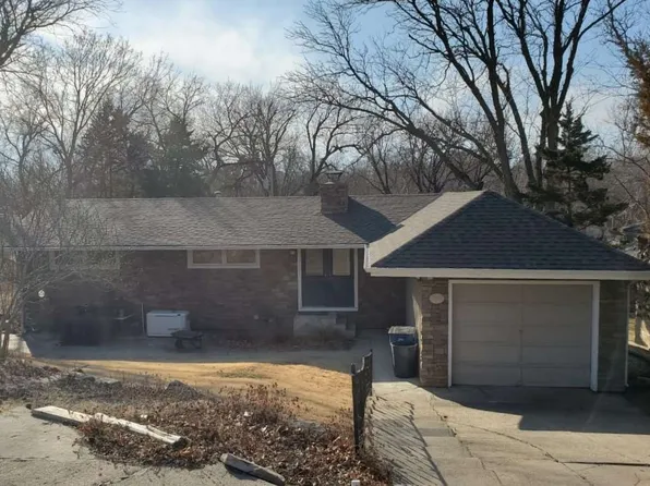 310 S Delaware Ave, Manhattan, KS 66502