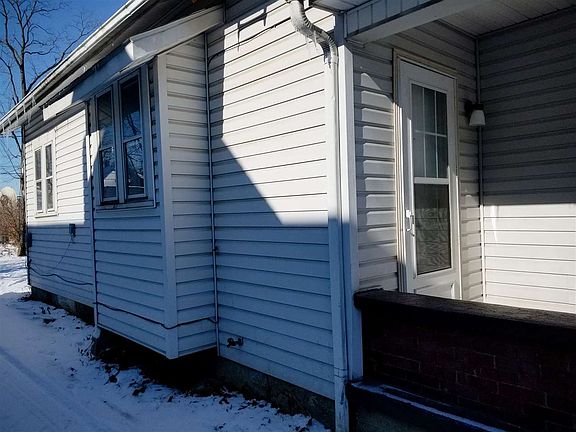 3rd image of 726 S 8th St