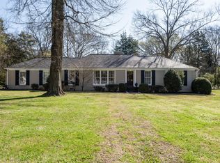 2016 Stonehurst Dr, Nashville, TN 37215
